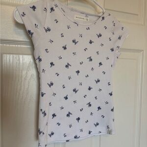 Abercrombie Kids White and Blue Floral Tee